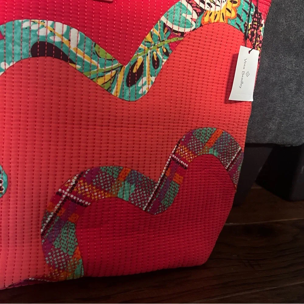 Vera Bradley Coral and Multicolor Tote rumba flower - Picture 3 of 8